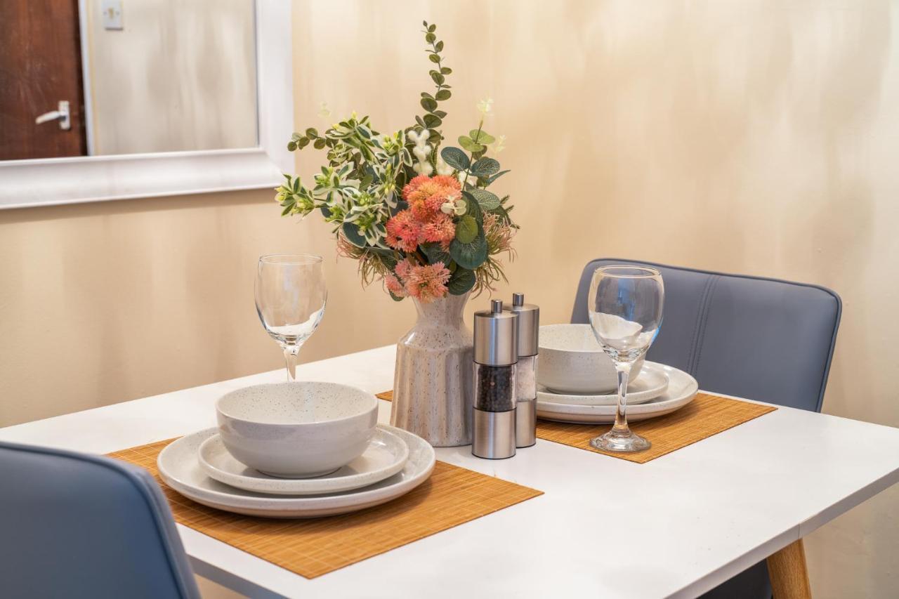 Grange Studio Apartment - Heathrow 斯坦斯 外观 照片