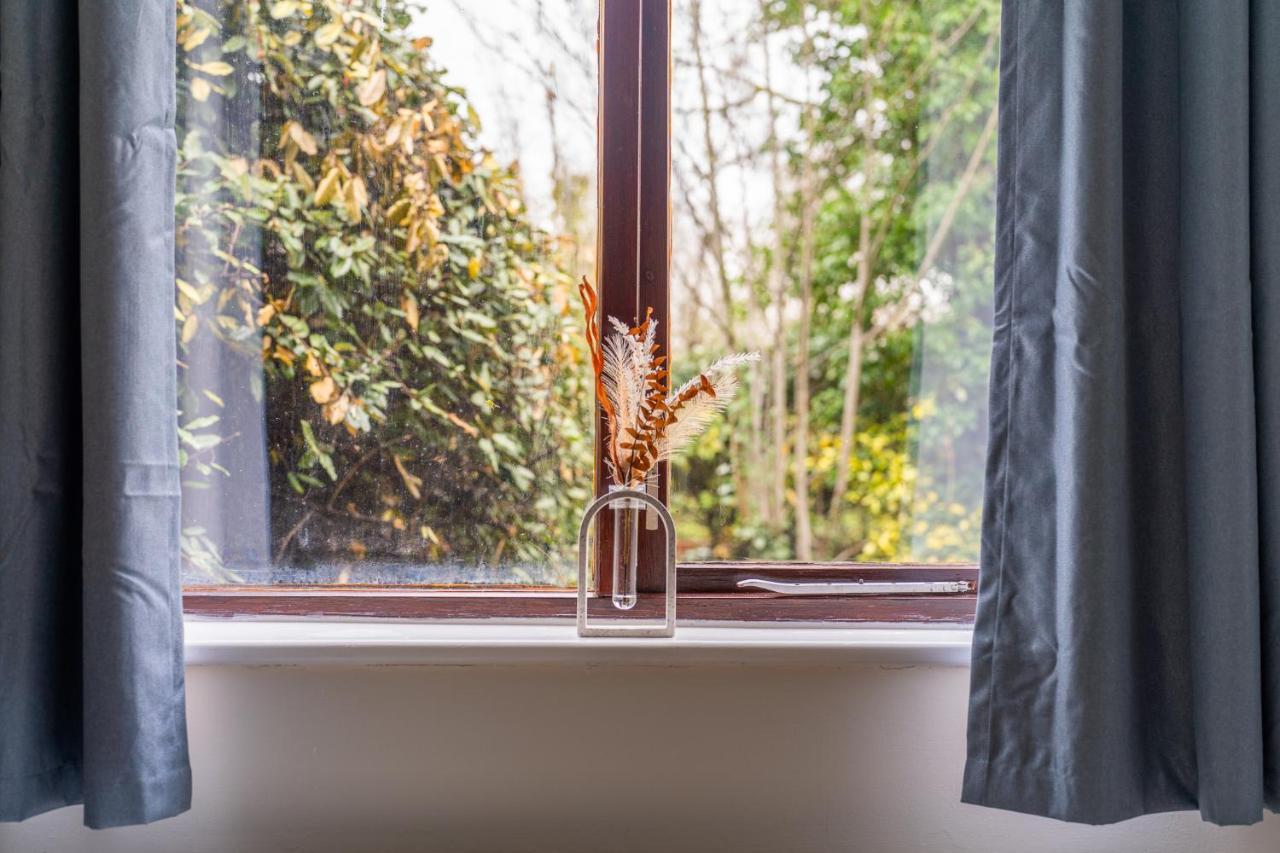 Grange Studio Apartment - Heathrow 斯坦斯 外观 照片
